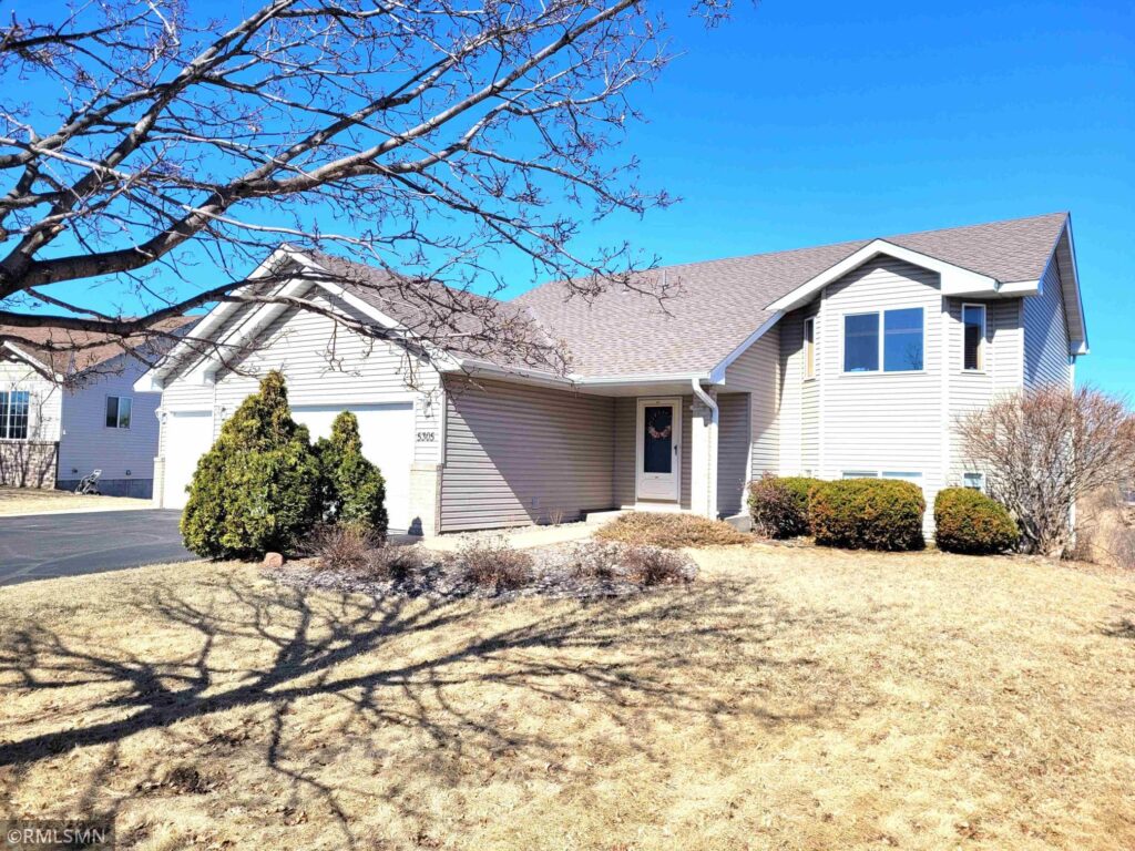 Homes for Sale by Owner MN: How to Compare Property Specs for the Best Deal
